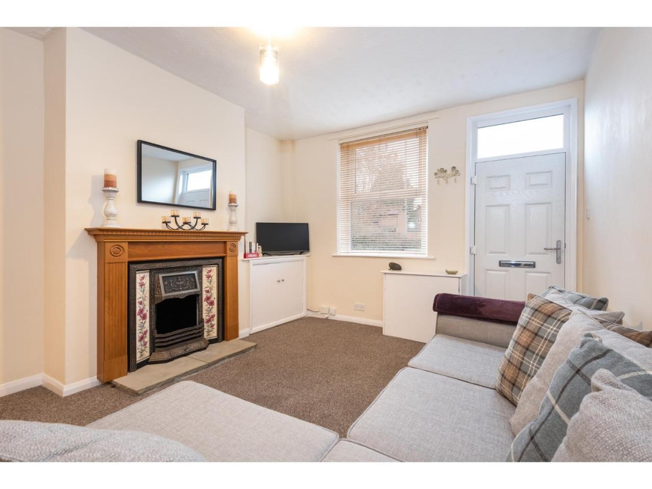 Beautiful 2 Bed With Free Parking - Pass The Keys Appartement York Buitenkant foto