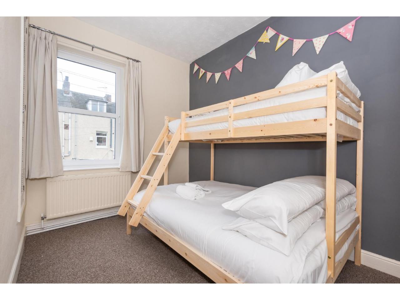Beautiful 2 Bed With Free Parking - Pass The Keys Appartement York Buitenkant foto
