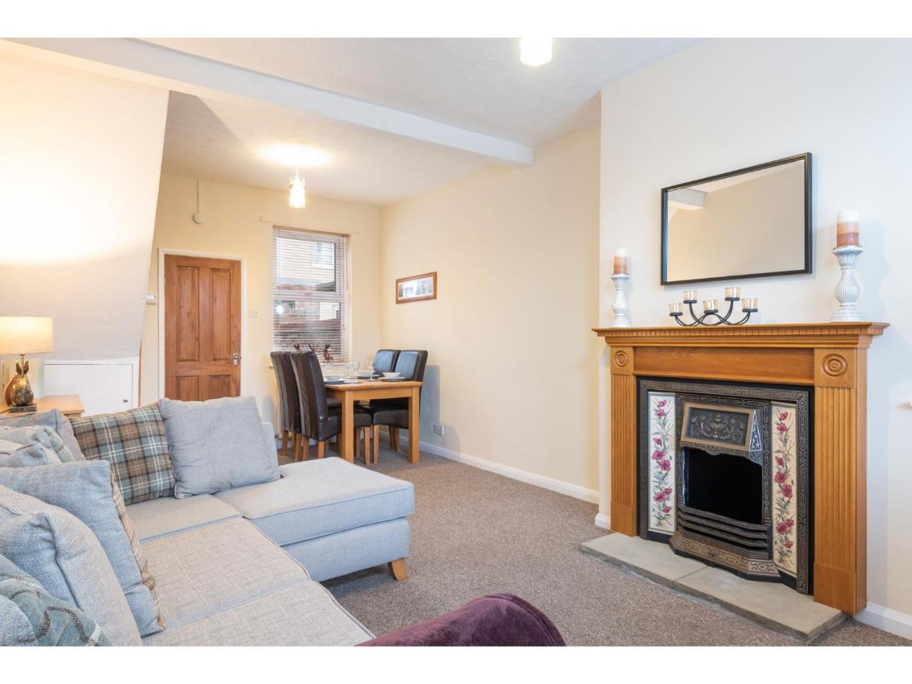 Beautiful 2 Bed With Free Parking - Pass The Keys Appartement York Buitenkant foto