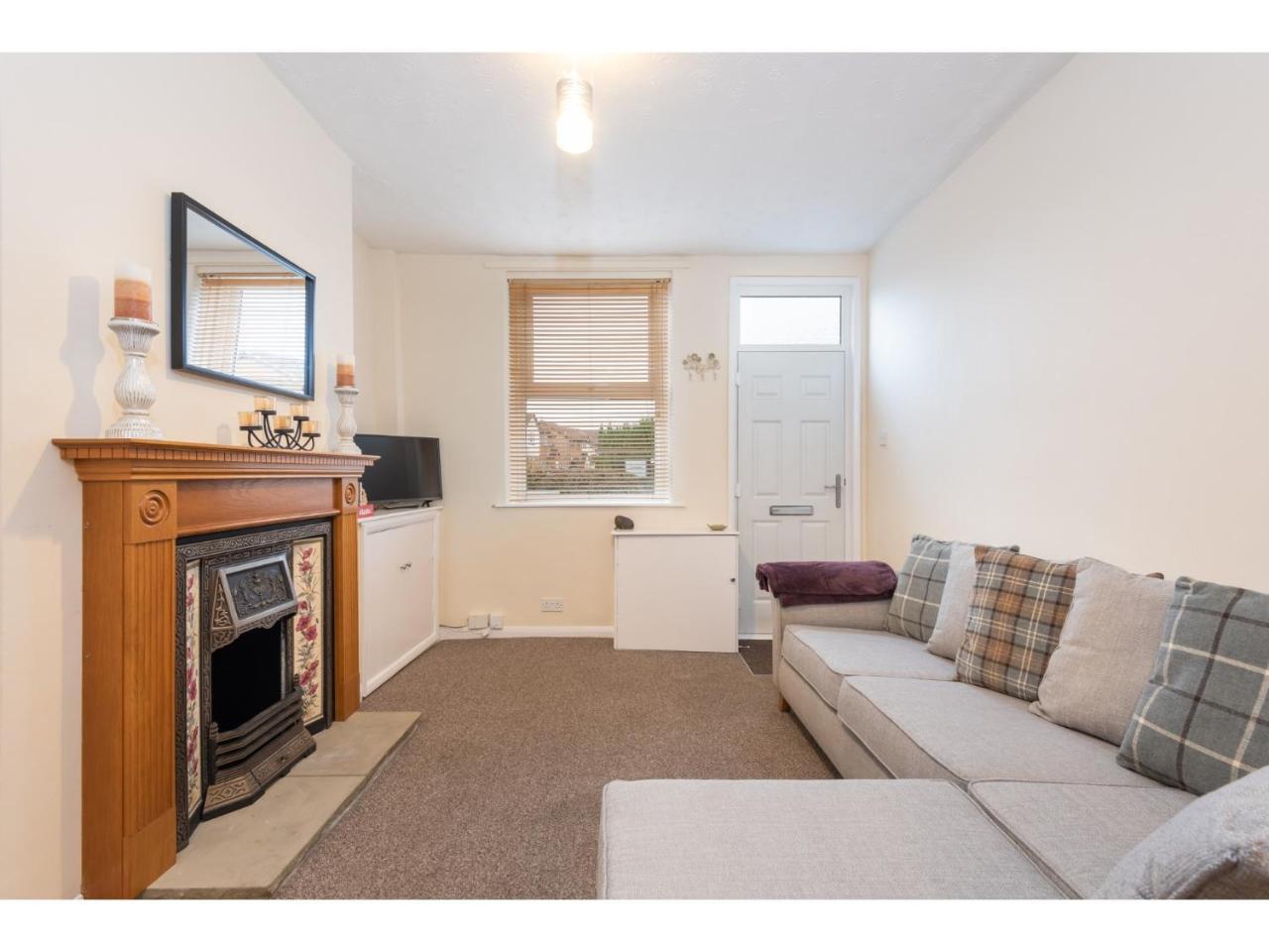 Beautiful 2 Bed With Free Parking - Pass The Keys Appartement York Buitenkant foto